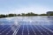 Solarna instalacija kao simbol za upotrebu ekološke struje i kupnju električnog grijača.